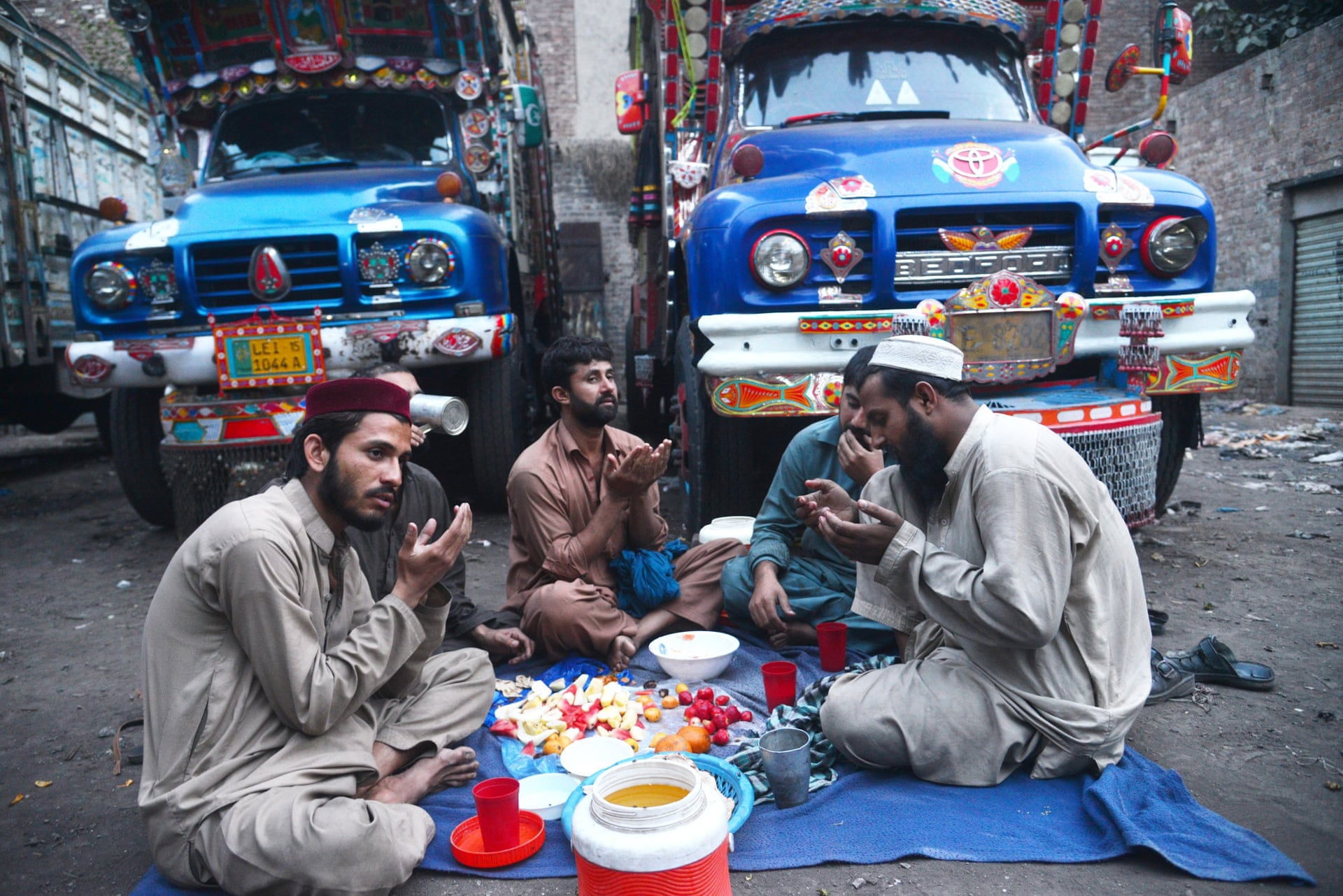 Жизнь в пакистане. Пакистан фото. Повседная жизнь в Пакистане. Пакистан люди.