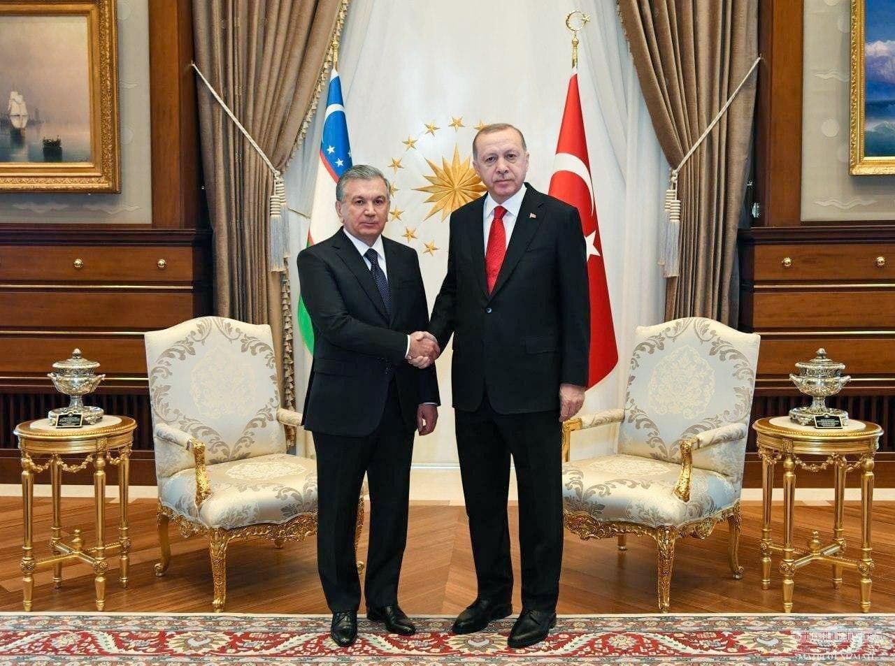 Шавкат Мирзиёев Туркия президенти билан телефон орқали мулоқот қилди
