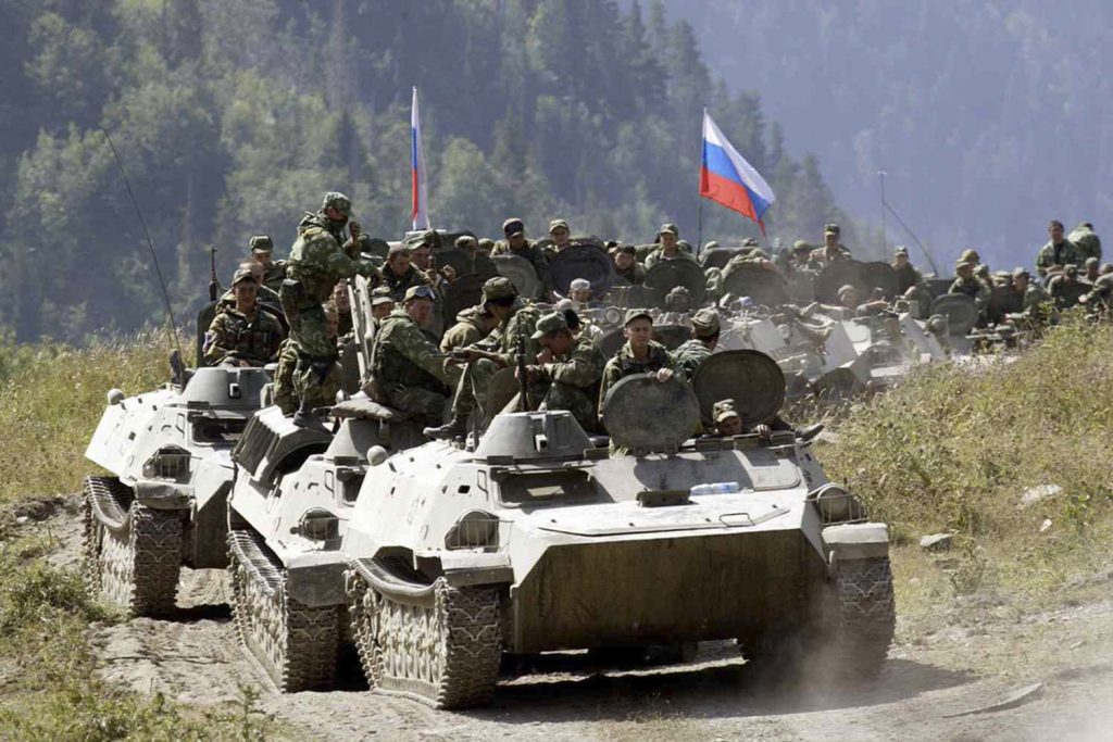 Россия Украина чегарасига танк армиясини жойлаштираётгани айтилди — видео