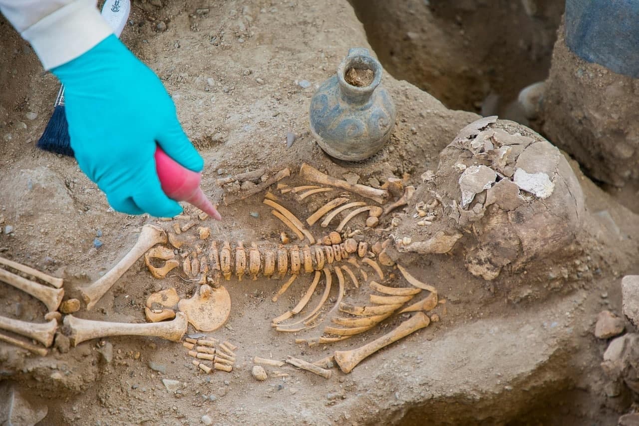 Археологлар 4000 йил аввал яшаган аёл қандай кўринишда бўлганини кўрсатди — фото