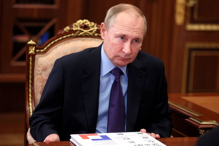 Путин янги захира валюта яратилиши мумкинлигини маълум қилди