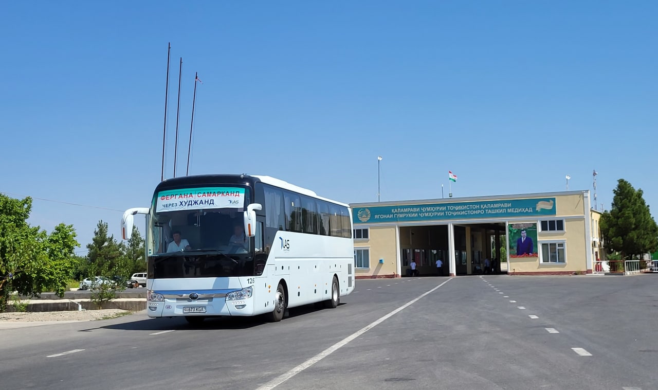 Узбекистан можно открыть. Автовокзал Фергана. Автобус Новосибирск Узбекистан Самарканд. Транспорт Узбекистана. Автобус Ташкент Самарканд.