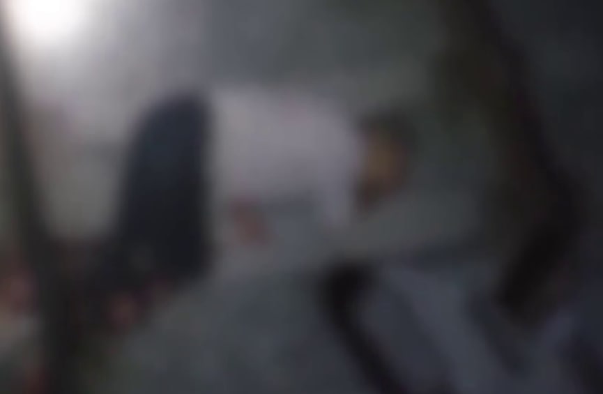 Наманганда темир йўлда ухлаб ётган эркакни поезд босиб кетди — видео