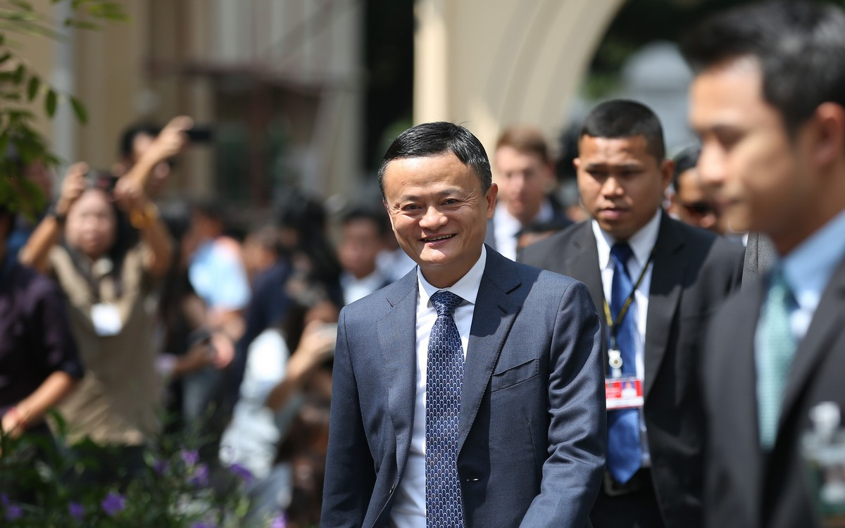 «Alibaba асосчиси Хитойдан кўчиб кетган» — Financial Times